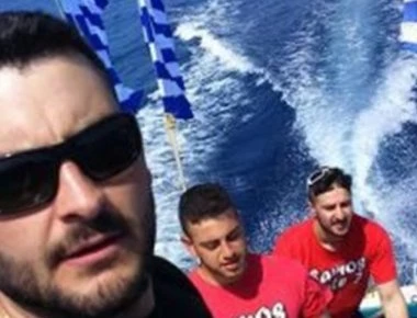 «Η ελληνική σημαία αφαιρέθηκε από τη νήσο Μικρός Ανθρωποφάς» λέει ένας από τους τρεις πολίτες που την είχαν ανεβάσει